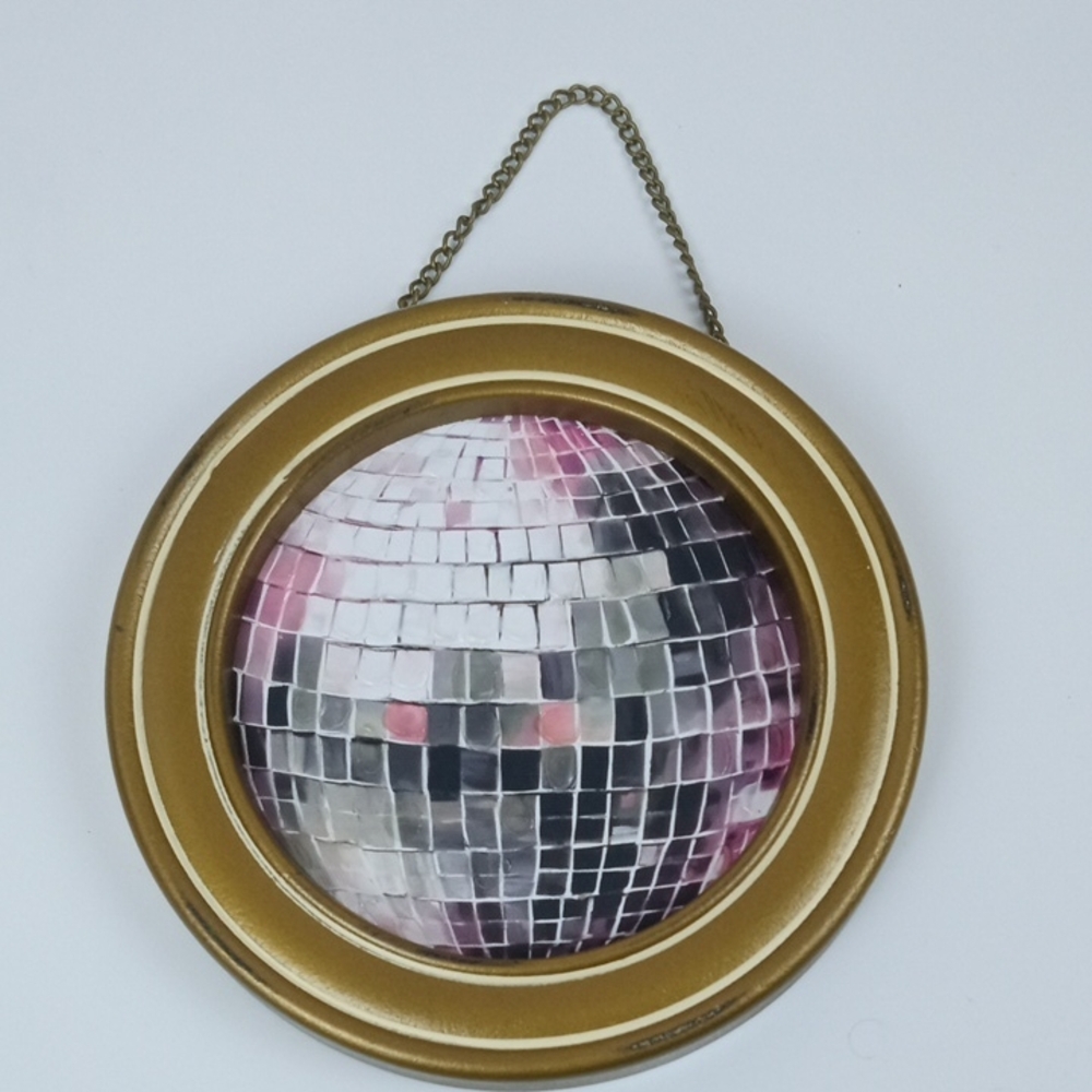 🚜🍒 Gold Round Disco Ball Framed Wall Art